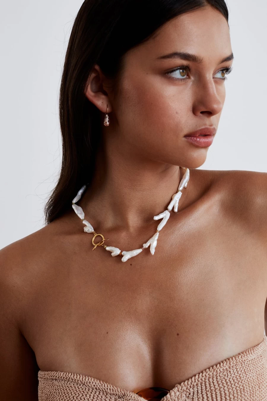 Chan Luu Women's Soleil Necklace with White Pearl - Elegant Gold Jewelry