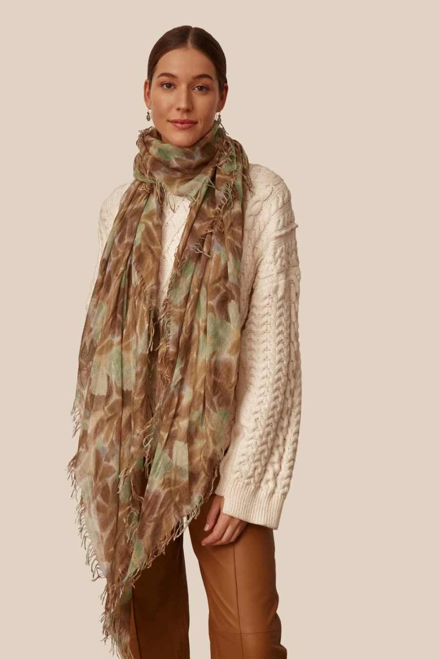 Chan Luu Women's Turquoise Floral Cashmere Silk Scarf - Luxurious Soft Wrap