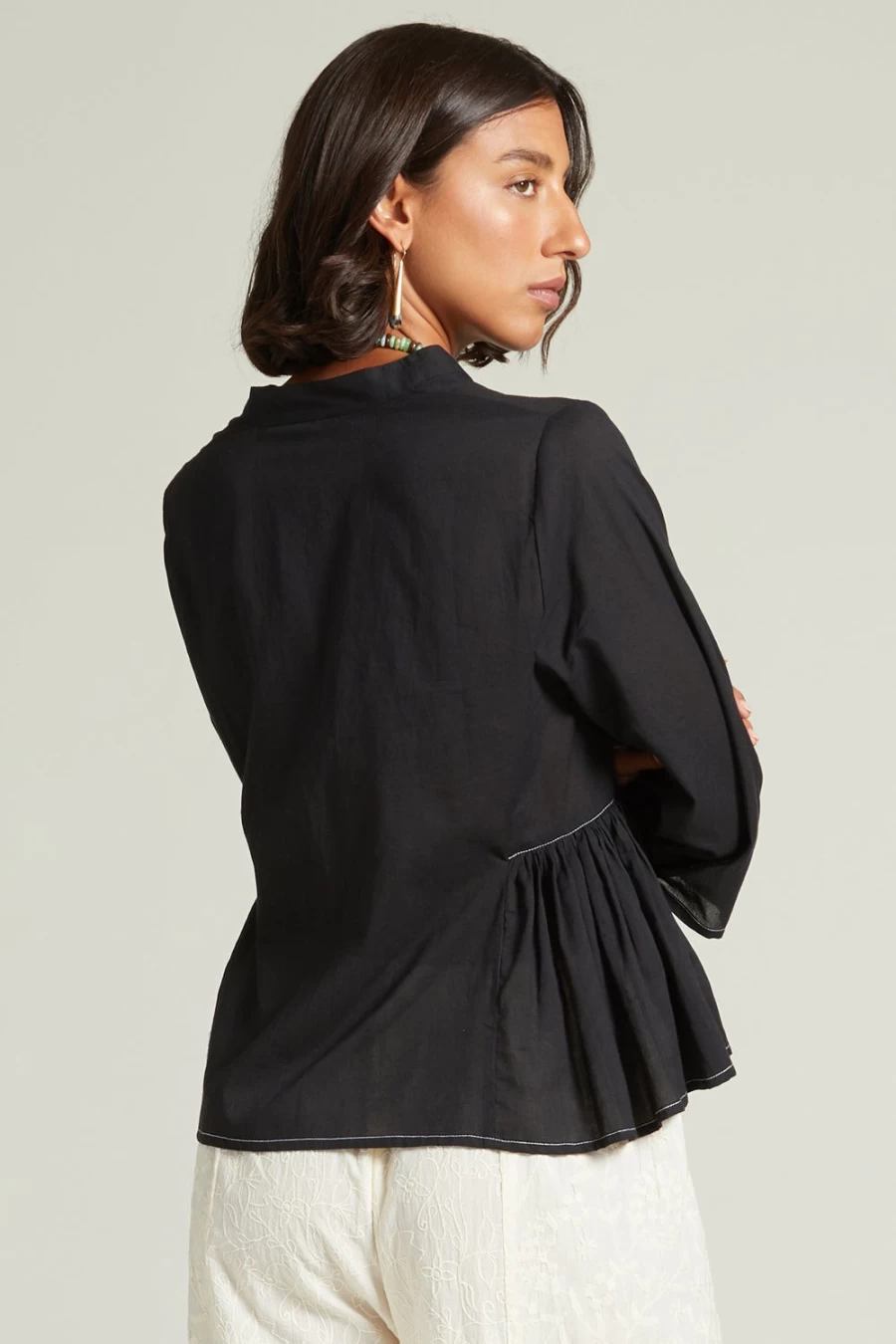 Chan Luu Women's Anokhi Keyhole Blouse in Caviar