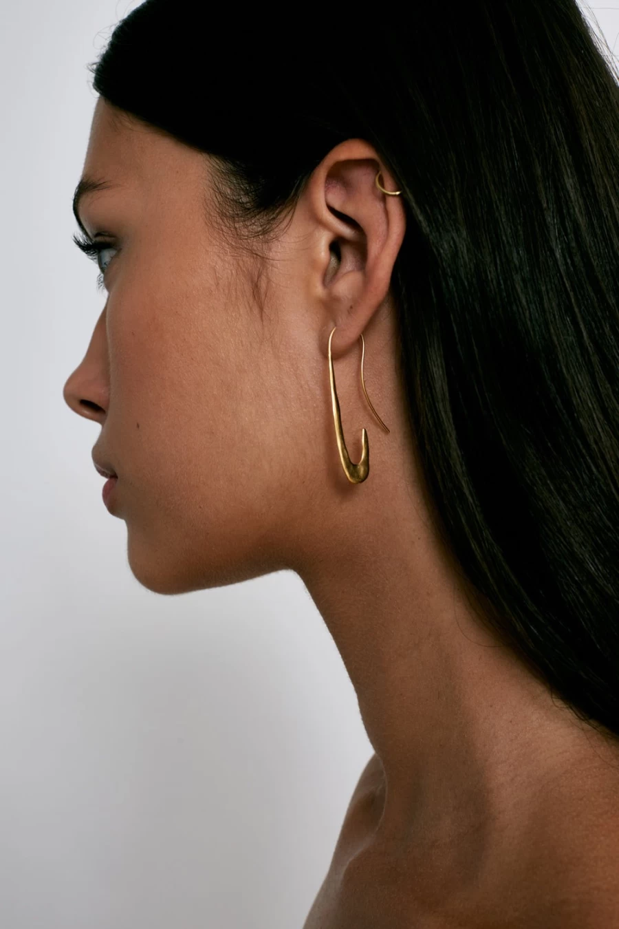 Chan Luu Women's Gala Crescent Maxi Hoop Earrings in Gold